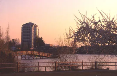 Abbotsford depuis le lac Mill au coucher du soleil